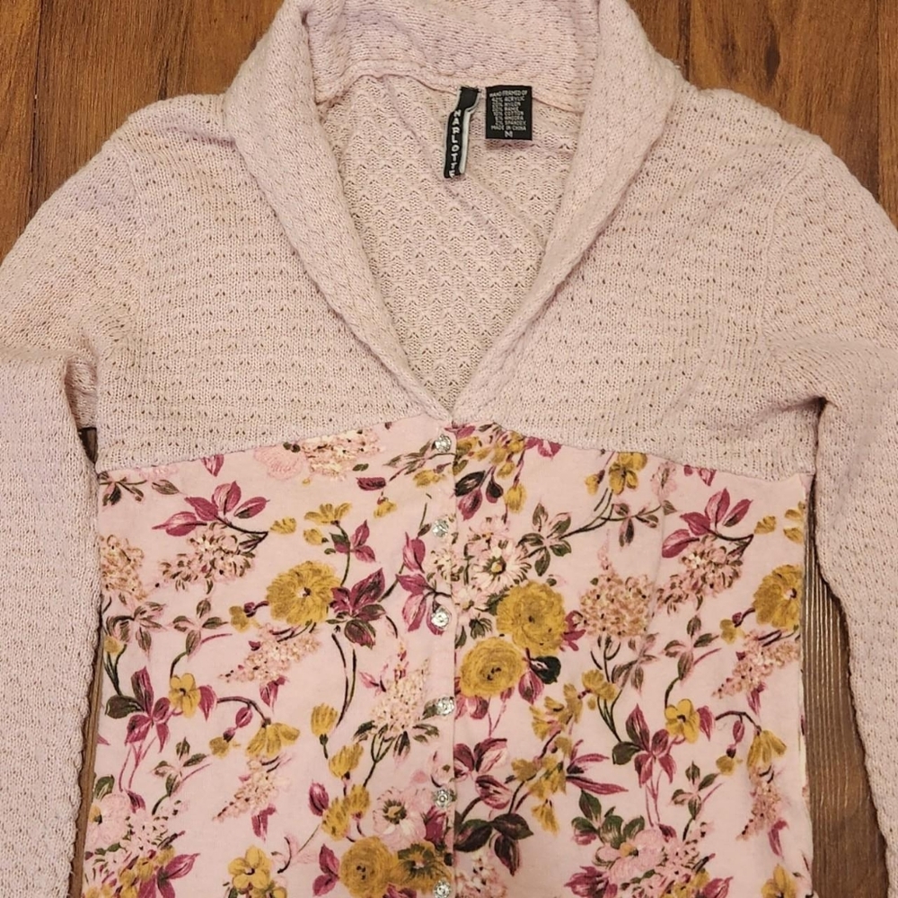Y2K Floral Light Pink Cardigan - Picture 2 of 5